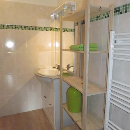 Guest house Les Hotes De 3*